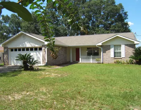 1318 Kayzan St, Pensacola, FL 32534