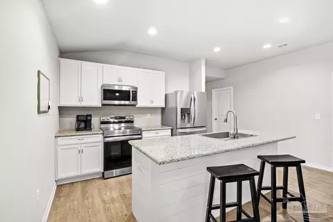 3210 Electra Dr, Milton, FL 32583