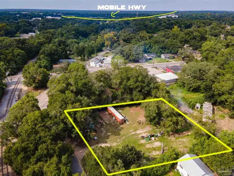 420 Legair Cir, Pensacola, FL 32505