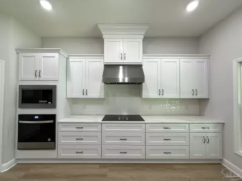 Kitchen - 3318 Durney Dr, Cantonment, FL 32533 photo 2 of 9
