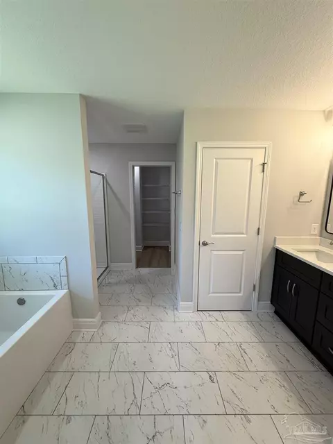Bath - 3318 Durney Dr, Cantonment, FL 32533 photo 1 of 6