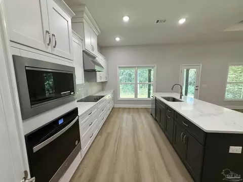 Kitchen - 3318 Durney Dr, Cantonment, FL 32533 photo 9 of 9