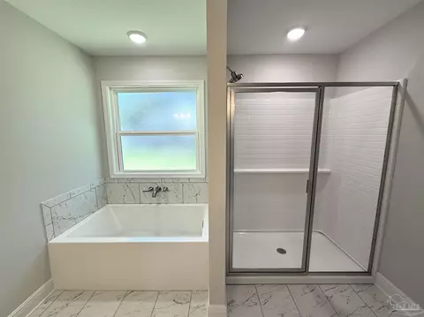 Bath - 3318 Durney Dr, Cantonment, FL 32533 photo 3 of 6