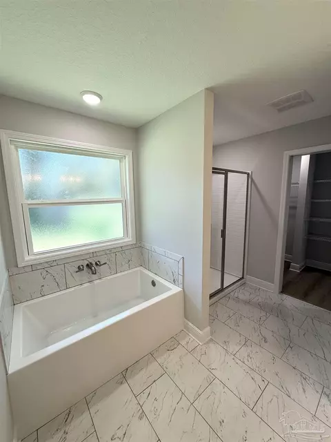 Bath - 3318 Durney Dr, Cantonment, FL 32533 photo 4 of 6