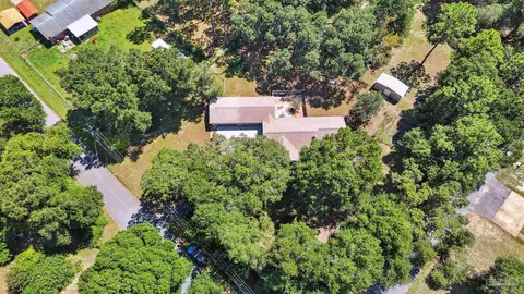 6341 Forest Dr, Milton, FL 32570 photo 7