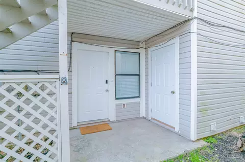 1271 Redwood Ln #D, Gulf Breeze, FL 32563