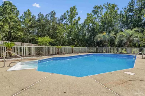 Exterior - 109 Fairway Ct, Crestview, FL 32536 photo 10 of 24