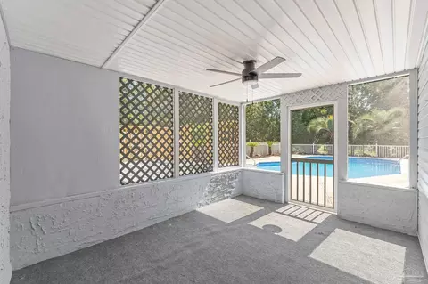 Exterior - 109 Fairway Ct, Crestview, FL 32536 photo 6 of 24