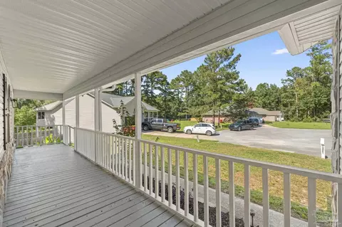 Exterior - 109 Fairway Ct, Crestview, FL 32536 photo 5 of 24