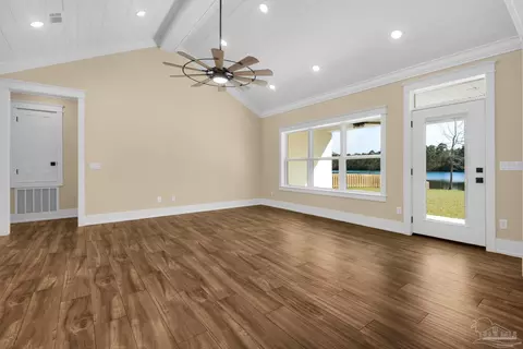Living - 3204 Edinburgh Castle Dr, Milton, FL 32583 photo 1 of 4