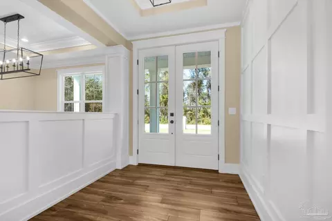 Entry Way - 3204 Edinburgh Castle Dr, Milton, FL 32583 photo 1 of 7
