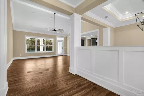 Entry Way - 3204 Edinburgh Castle Dr, Milton, FL 32583 photo 2 of 7