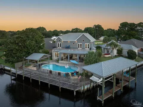 1639 Llani Ln, Gulf Breeze, FL 32563