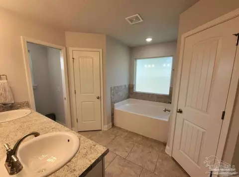 4724 W Spencer Field Rd, Pace, FL 32571 photo 3