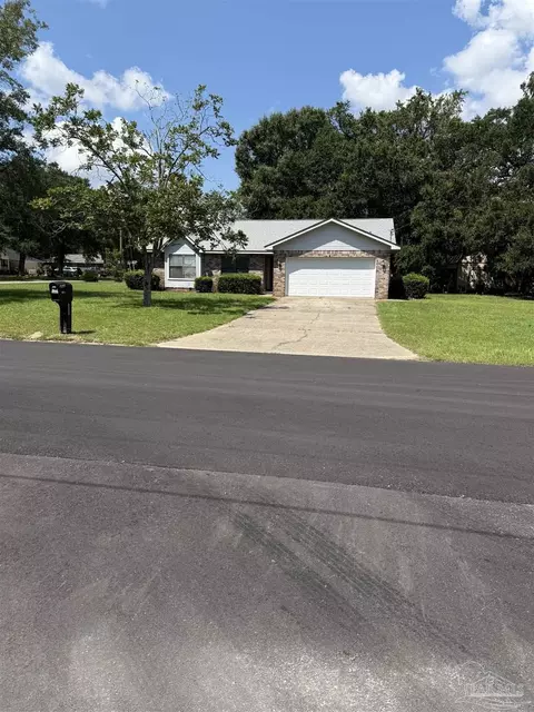 9011 Westside Dr, Pensacola, FL 32514