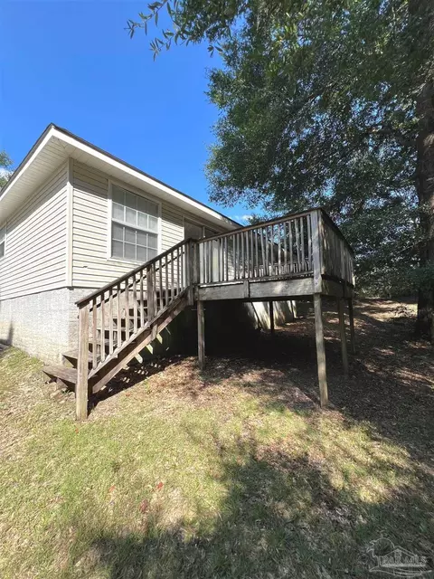 Exterior - 5334 Overbrook Dr, Milton, FL 32570 photo 1 of 2