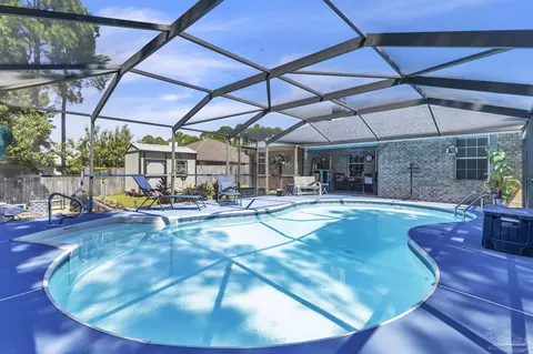 8551 Wilburn Cv, Navarre, FL 32566