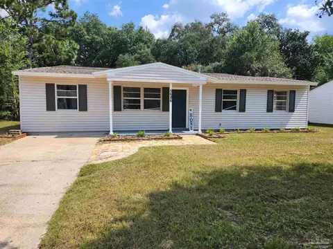 5686 Ventura Ln, Pensacola, FL 32526