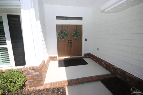 Exterior - 6130 Dollarweed Dr, Pace, FL 32571 photo 1 of 12