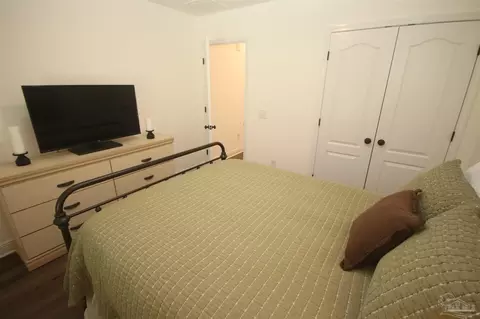 Bedroom - 6130 Dollarweed Dr, Pace, FL 32571 photo 8 of 8