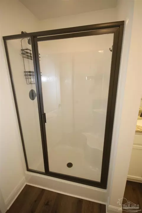 Bath - 6130 Dollarweed Dr, Pace, FL 32571 photo 3 of 6