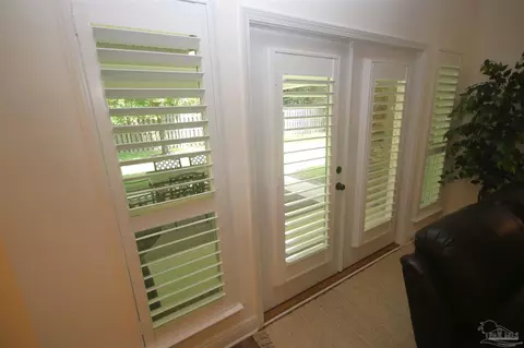 Entry Way - 6130 Dollarweed Dr, Pace, FL 32571 photo 5 of 7