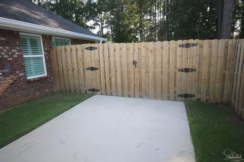 Exterior - 6130 Dollarweed Dr, Pace, FL 32571 photo 11 of 12