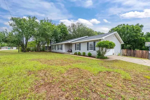 4793 Coronado Cir, Crestview, FL 32539 photo 3
