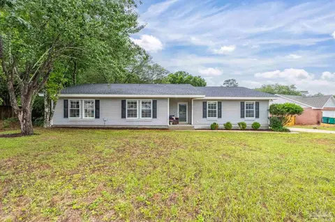 4793 Coronado Cir, Crestview, FL 32539