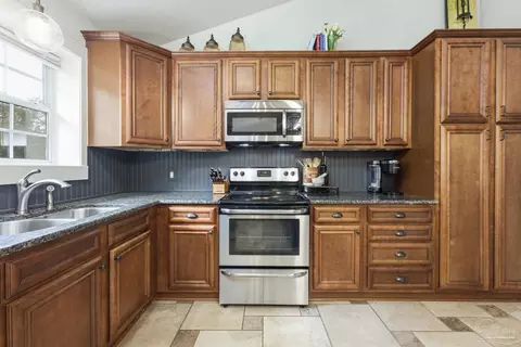 4793 Coronado Cir, Crestview, FL 32539 photo 16