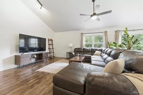 4793 Coronado Cir, Crestview, FL 32539 photo 9