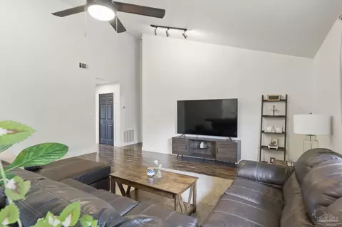 4793 Coronado Cir, Crestview, FL 32539 photo 12