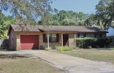 1460 Stanford Rd, Gulf Breeze, FL 32563