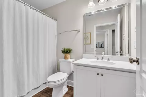 Bath - 5647 Dunridge Dr, Pace, FL 32571 photo 4 of 4