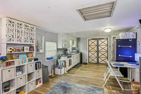5910 Duchess Rd, Pensacola, FL 32503