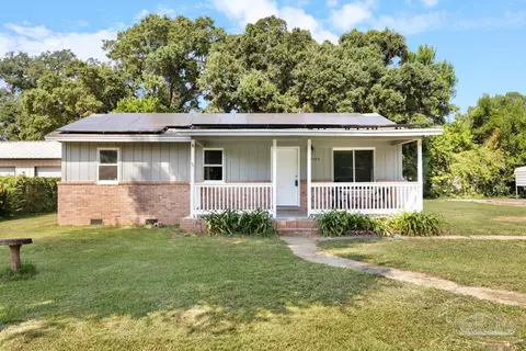7909 Beaver Dr, Pensacola, FL 32534