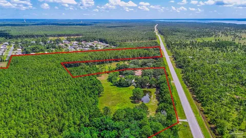 939 Avalon Blvd, Milton, FL 32583