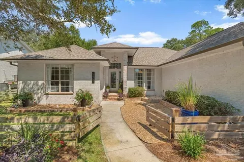 5801 Red Cedar St, Pensacola, FL 32507