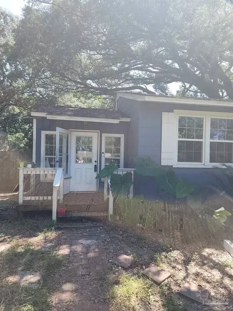 7 Elegans Ave, Pensacola, FL 32507