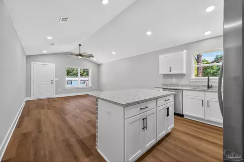 4417 Oak Ln, Milton, FL 32583 photo 11