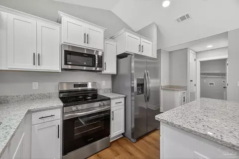 4417 Oak Ln, Milton, FL 32583 photo 5