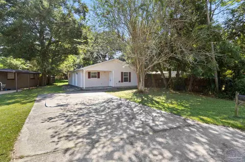 6 Georgia Dr, Pensacola, FL 32505