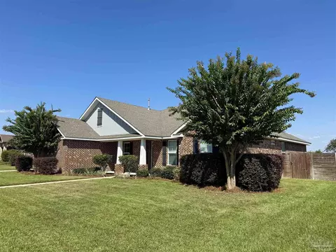 Exterior - 1711 Brightleaf Cir, Cantonment, FL 32533 photo 2 of 17