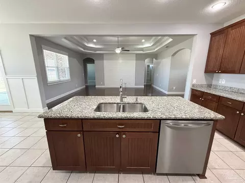 Kitchen - 1711 Brightleaf Cir, Cantonment, FL 32533 photo 6 of 7