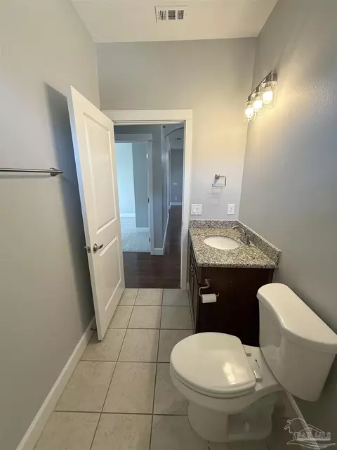 Bath - 1711 Brightleaf Cir, Cantonment, FL 32533 photo 6 of 8