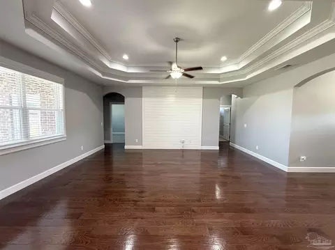 Living - 1711 Brightleaf Cir, Cantonment, FL 32533 photo 3 of 12