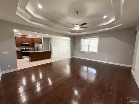 Living - 1711 Brightleaf Cir, Cantonment, FL 32533 photo 6 of 12
