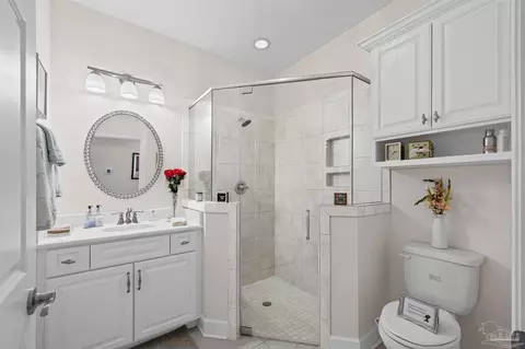 Bath - 5757 Cobble Creek Dr, Pace, FL 32571 photo 4 of 6