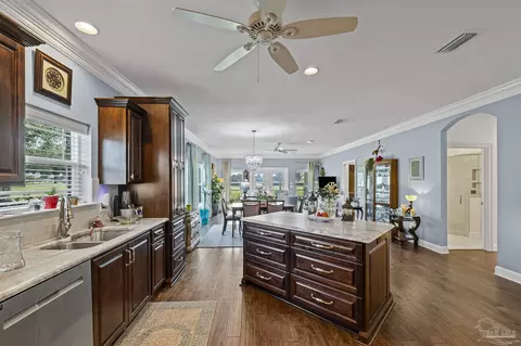 Kitchen - 5757 Cobble Creek Dr, Pace, FL 32571 photo 6 of 7