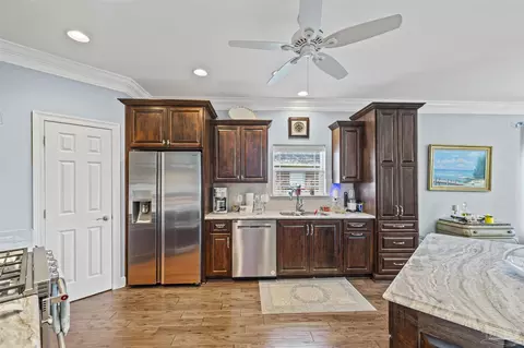 Kitchen - 5757 Cobble Creek Dr, Pace, FL 32571 photo 3 of 7